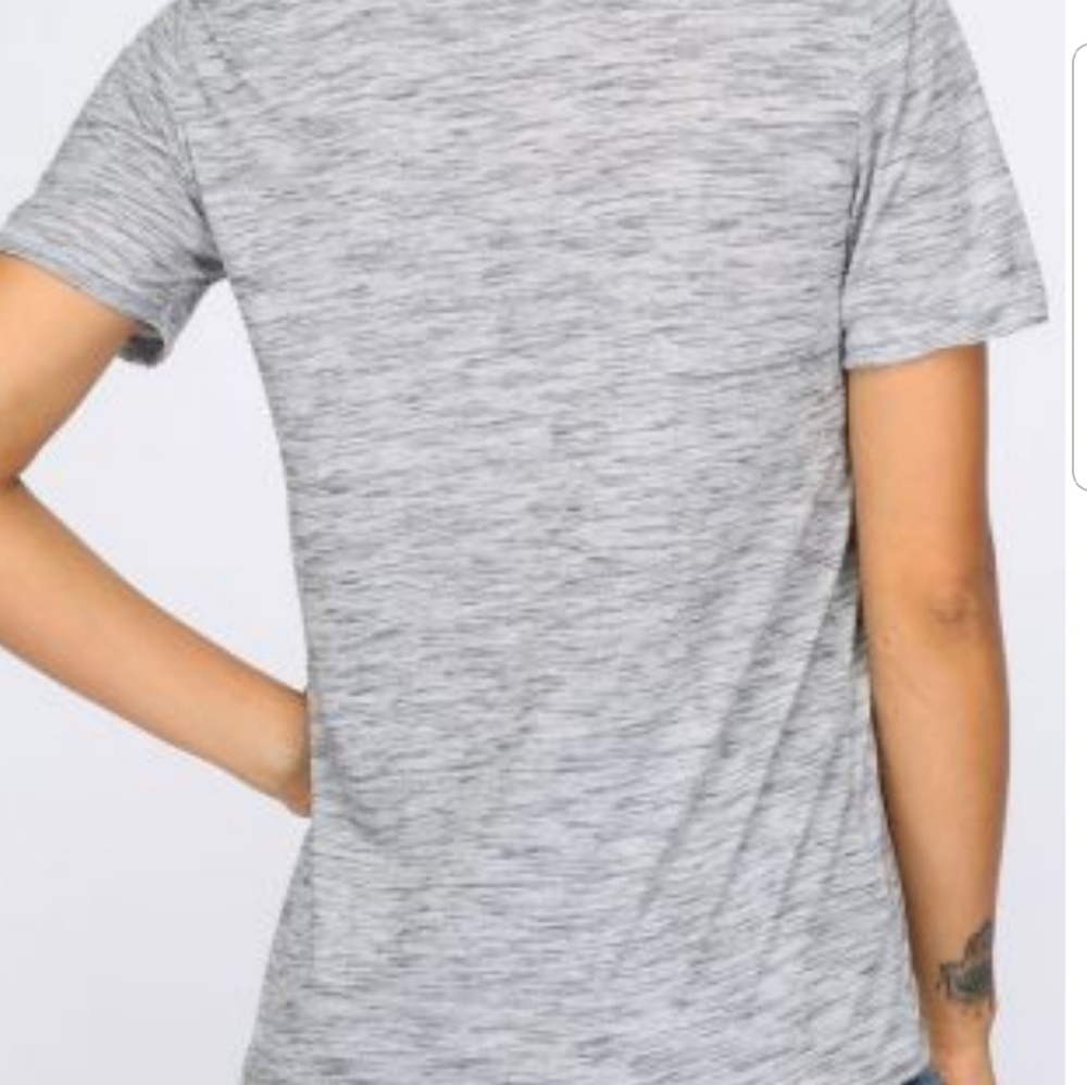 tshirt - Picture 2 of 5